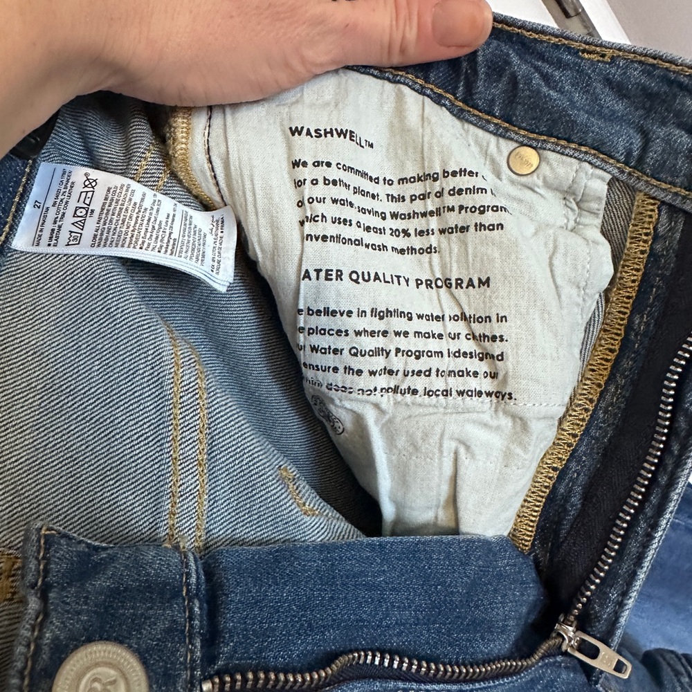 Banana Republic Classic Blue Jeans - Picture 5 of 9